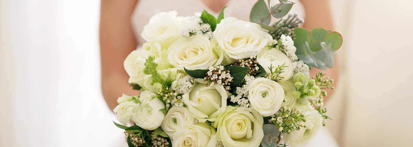Wedding flowers from E L Floristry in Folkestone